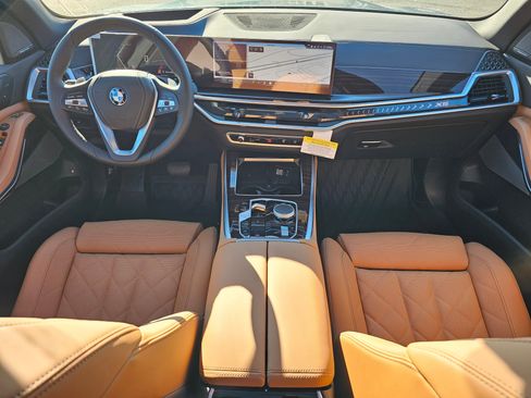 New 2026 BMW X5 xDrive50e image 10