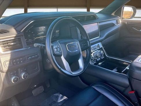 Used 2023 GMC Yukon Denali image 14