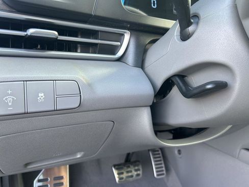 New 2026 Hyundai Elantra SEL Sport Premium FWD image 17