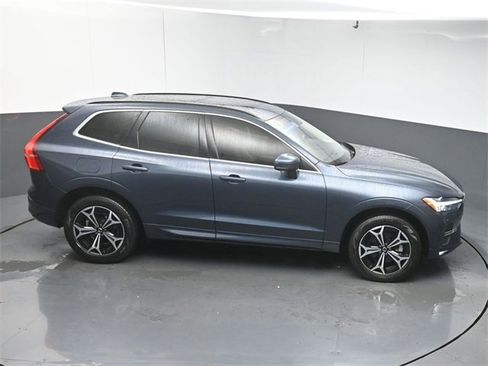Used 2022 Volvo XC60 B5 Momentum w/ Climate Package image 50