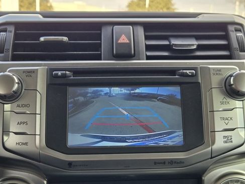 Used 2018 Toyota 4Runner SR5 image 17