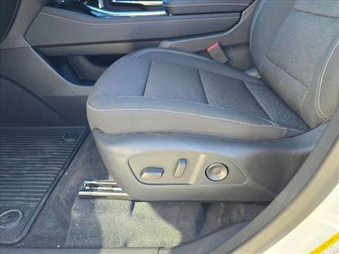 New 2026 Chevrolet Traverse LT w/ Sun and Wheel Package image 32