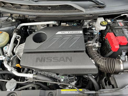 Used 2025 Nissan Rogue SV image 35