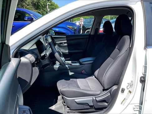 Used 2024 Nissan Sentra SV FWD image 10