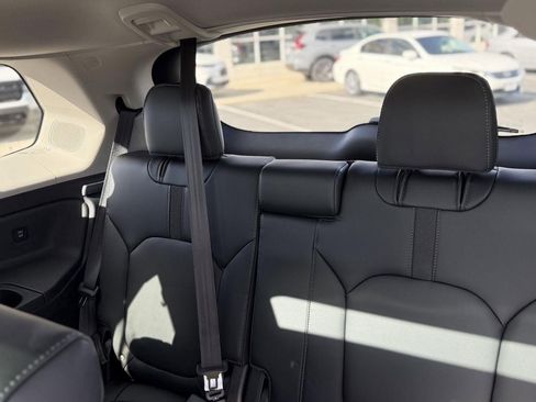 Certified 2025 Honda Pilot Touring image 34