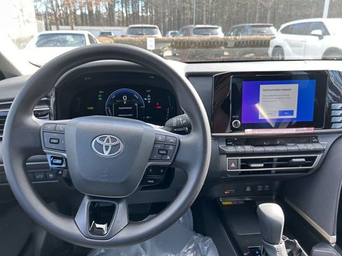 New 2026 Toyota Camry LE image 12