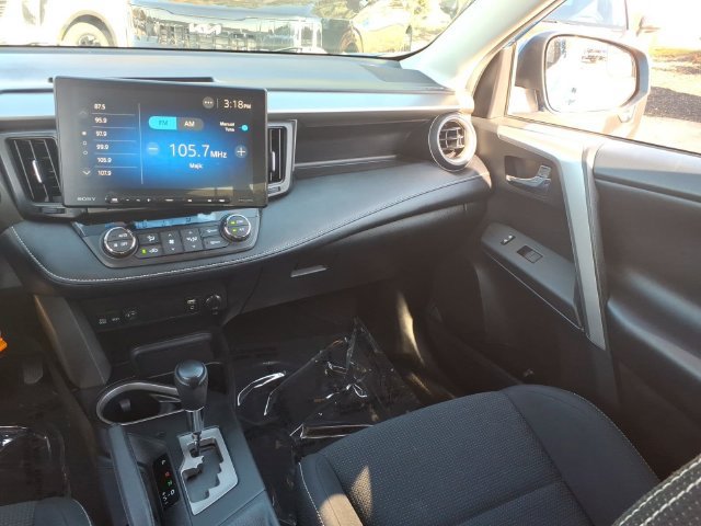 Used 2016 Toyota RAV4 XLE w/ Cargo Management Package AWD/4WD image 15