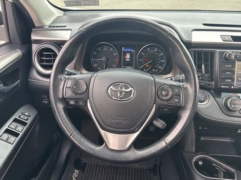 Used 2018 Toyota RAV4 XLE image 26