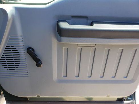 Used 2011 Ford F350 XL w/ Skid Plate Pkg image 15