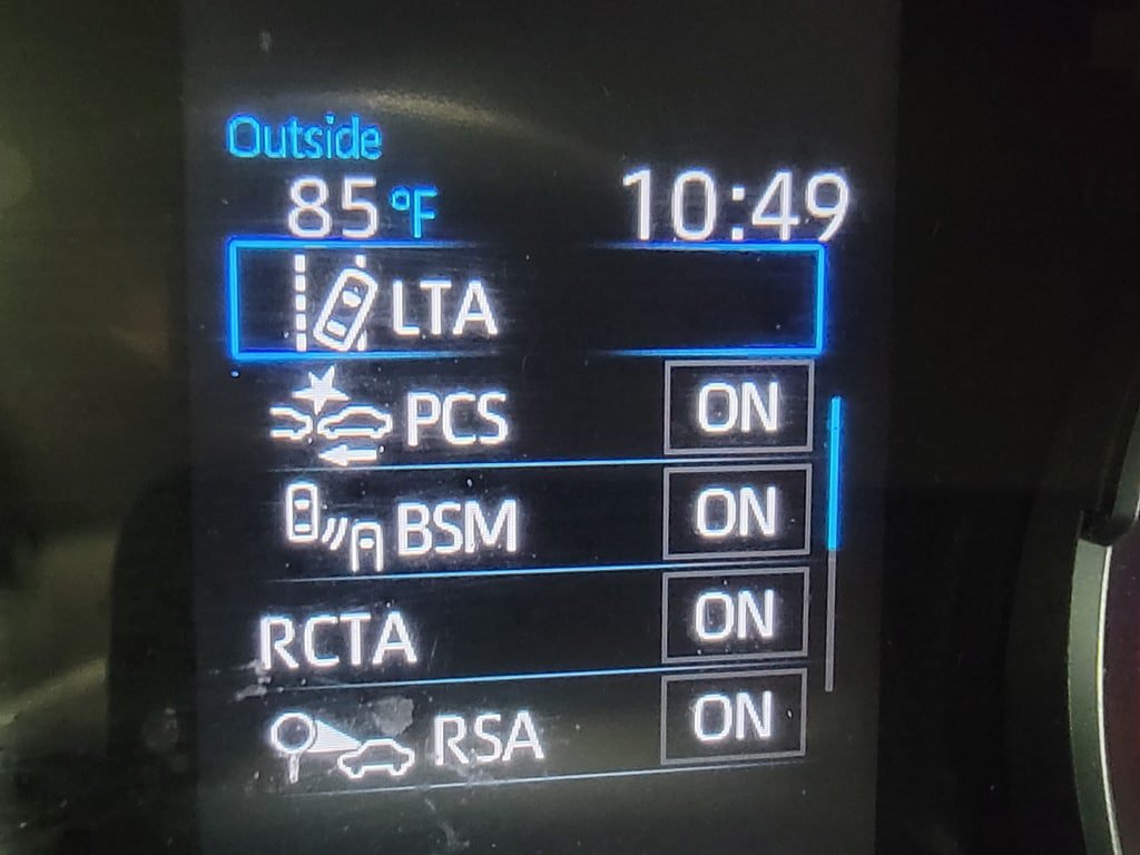 Used 2020 Toyota RAV4 LE w/ All Weather Liner Package AWD/4WD image 20