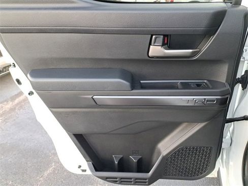 Used 2025 Toyota Tacoma TRD Sport image 13