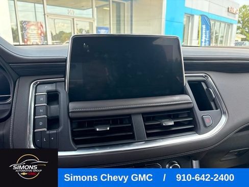 Used 2023 GMC Yukon SLT w/ SLT Luxury Package AWD/4WD image 15