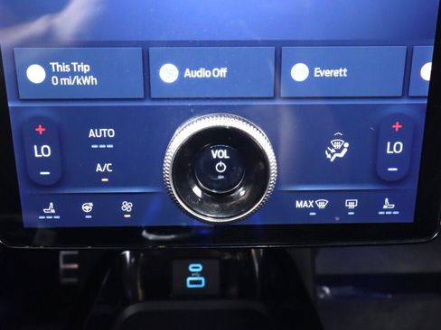 Used 2021 Ford Mustang Mach-E Premium w/ Equipment Group 301A AWD/4WD image 23