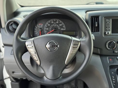 Used 2020 Nissan NV200 S w/ Back Door Glass Package image 19