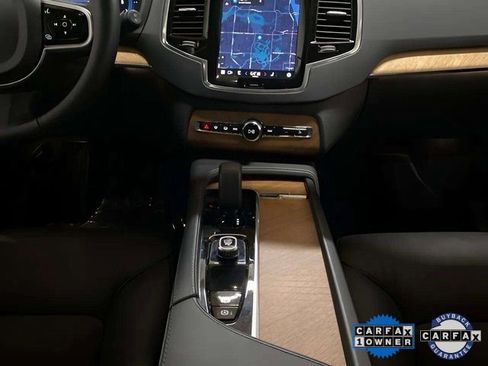 Used 2025 Volvo XC90 B6 Plus image 13