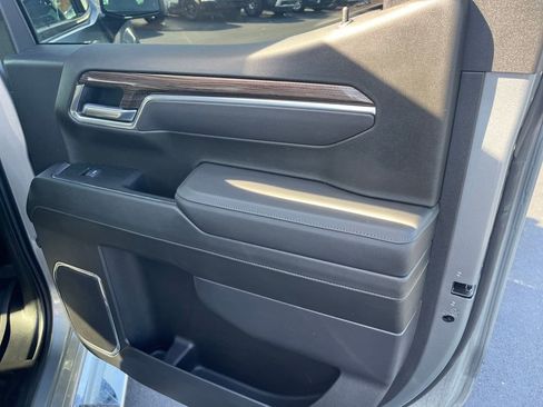 Used 2025 Chevrolet Silverado 1500 LT image 24