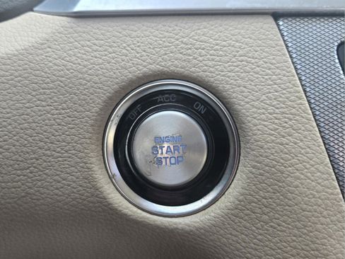 Used 2018 Genesis G80 3.8 w/ Option Group 03 image 26