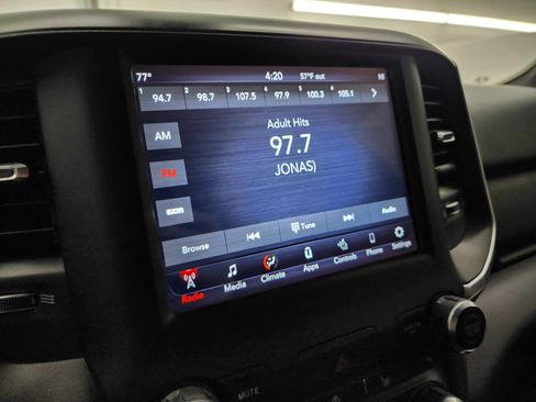 Used 2019 RAM 1500 Big Horn image 11