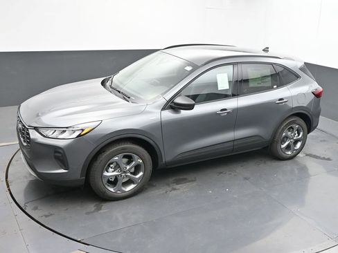 New 2026 Ford Escape ST-Line w/ Cold Weather Package image 36