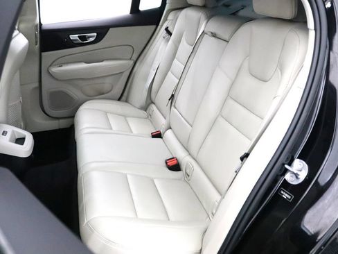 Used 2024 Volvo S60 B5 Plus AWD/4WD image 10