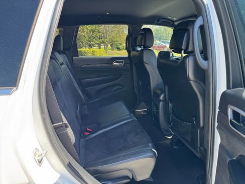 Used 2018 Jeep Grand Cherokee Laredo image 45