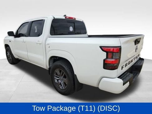 Used 2025 Nissan Frontier SV w/ SV Convenience Package image 3