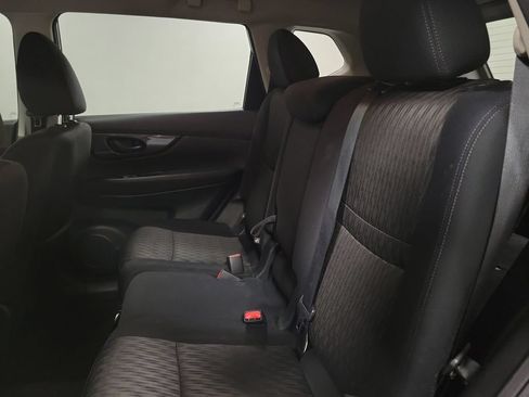 Used 2020 Nissan Rogue S AWD/4WD image 25