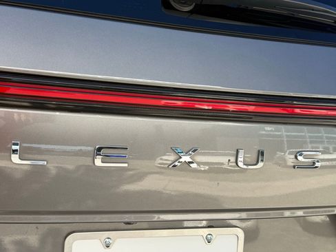 Used 2024 Lexus LX 600 F Sport image 13