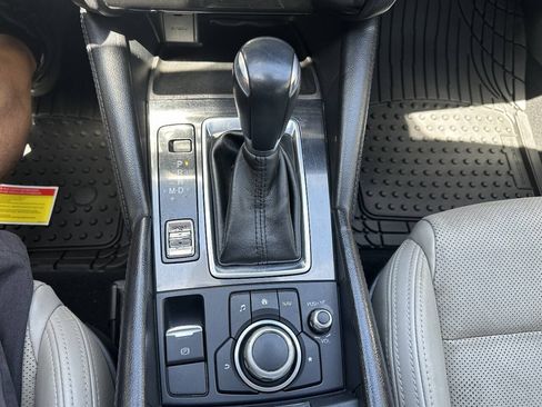 Used 2017 MAZDA MAZDA6 Touring FWD image 9