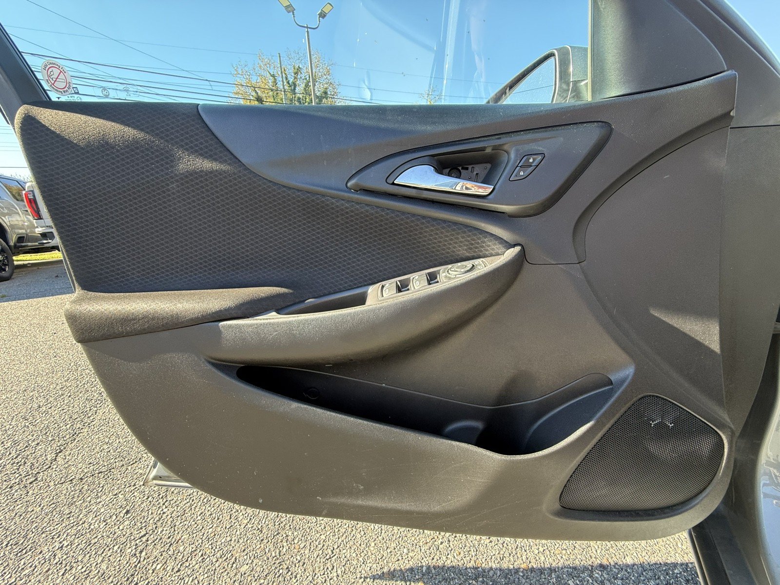 Used 2023 Chevrolet Malibu LT FWD image 23