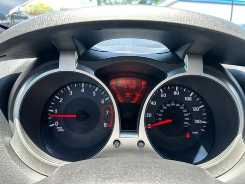 Used 2014 Nissan Juke S FWD image 54