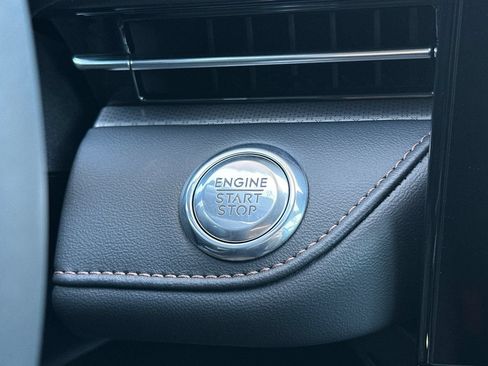 New 2026 Lincoln Nautilus Premier AWD/4WD image 22