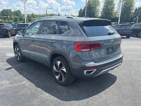 Certified 2023 Volkswagen Taos SE AWD/4WD image 4