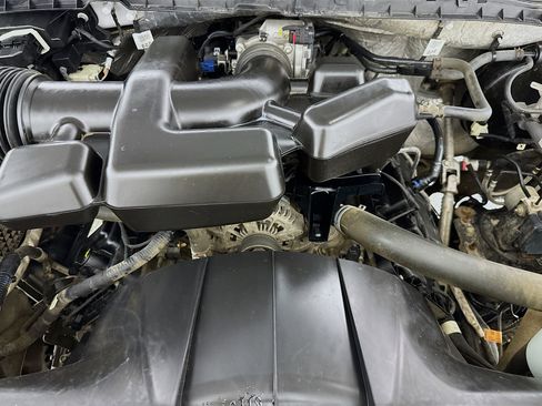 Used 2019 Ford F350 XLT image 36