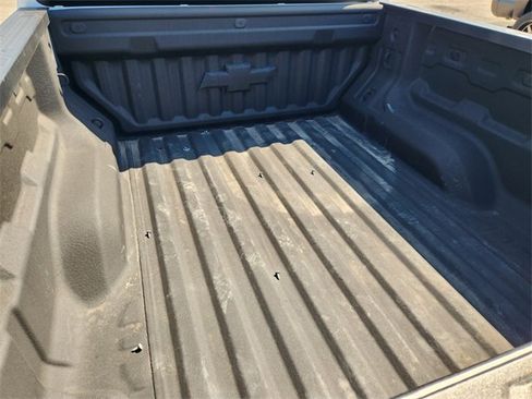 Used 2023 Chevrolet Colorado Trail Boss w/ Technology Package image 9