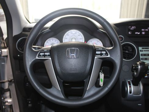 Used 2011 Honda Pilot EX image 11
