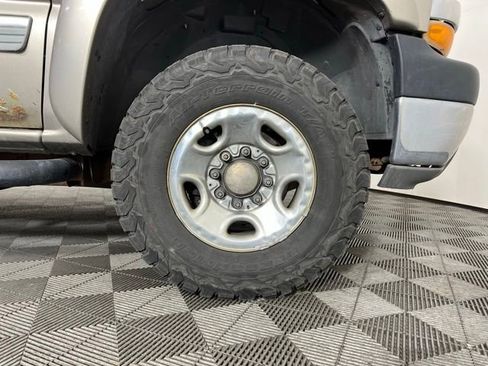 Used 2002 Chevrolet Silverado 2500 LS w/ Snow Plow Prep Pkg AWD/4WD image 7