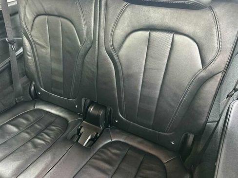 Used 2022 BMW X7 xDrive40i AWD/4WD image 18