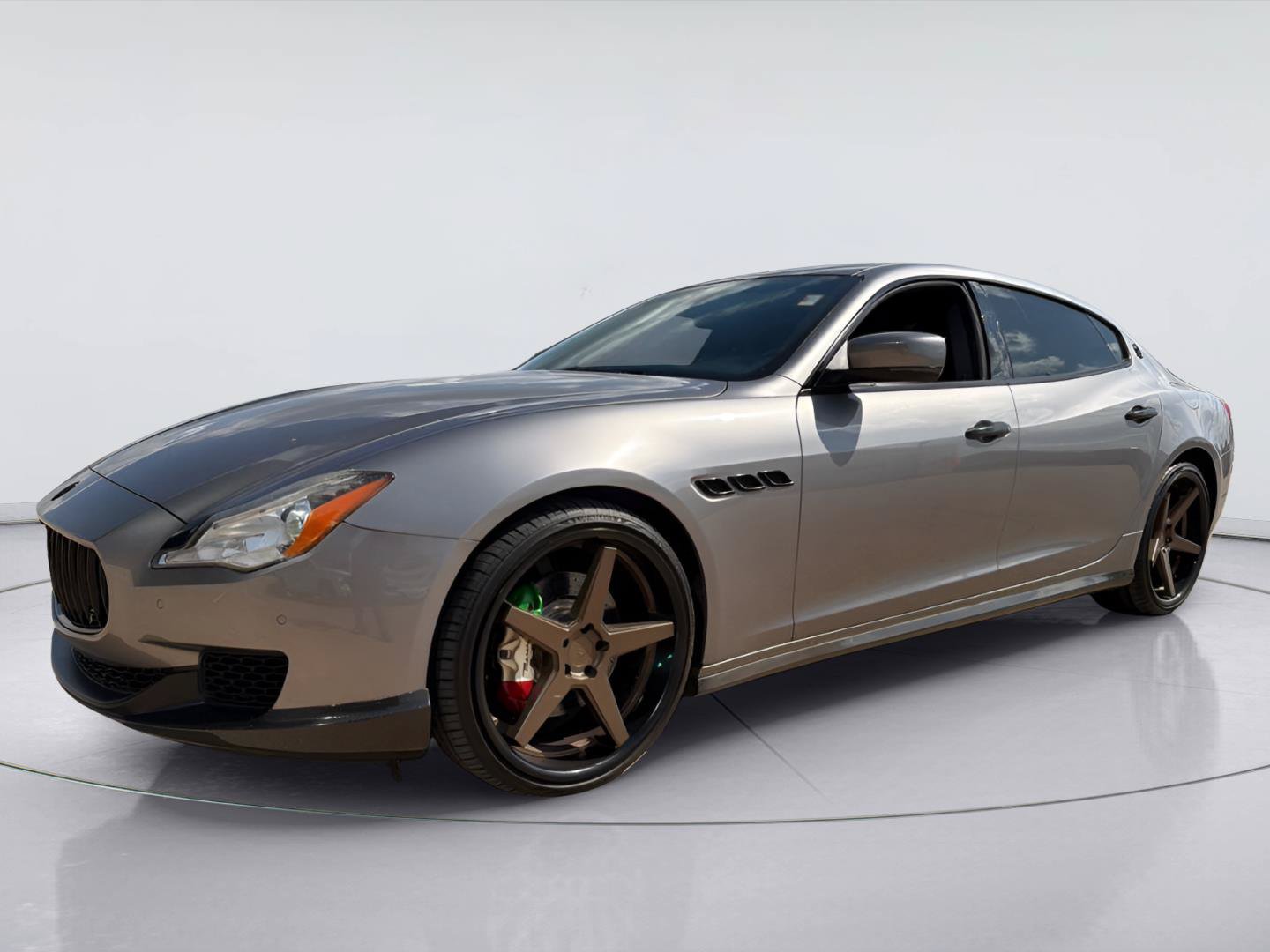 Used 2015 Maserati Quattroporte S Q4 AWD/4WD image 1