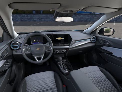 New 2026 Chevrolet Trax LT w/ LT Convenience Package FWD image 15