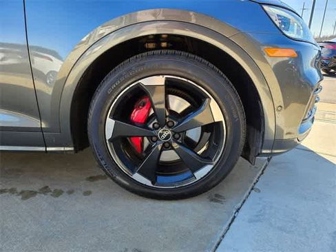 Used 2020 Audi SQ5 Prestige image 13