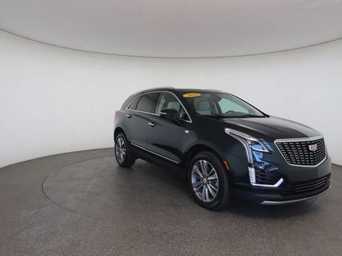 Used 2025 Cadillac XT5 Premium Luxury AWD/4WD image 28
