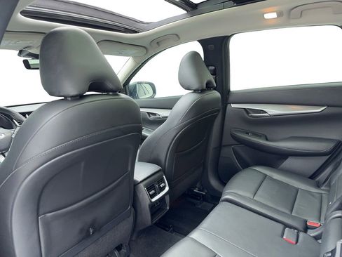 Used 2023 INFINITI QX50 Luxe image 33