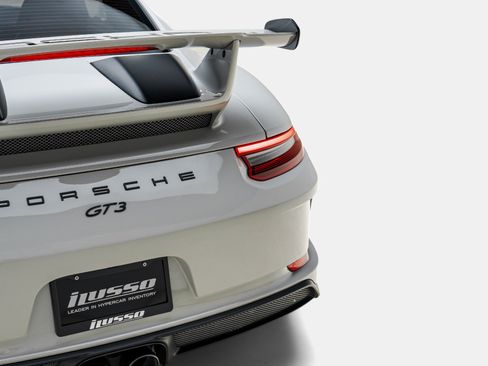 Used 2018 Porsche 911 GT3 RWD image 29