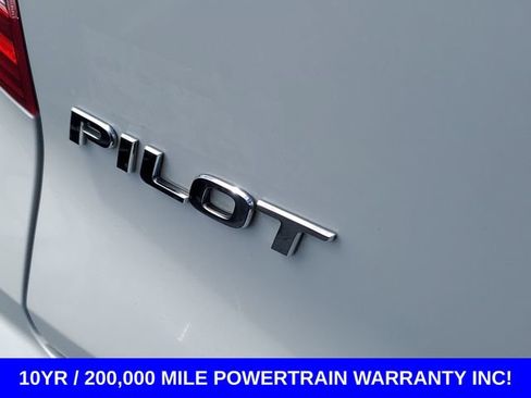 Used 2019 Honda Pilot Touring image 8