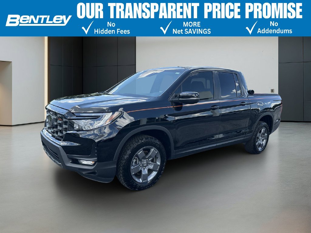 Used 2025 Honda Ridgeline TrailSport image 1