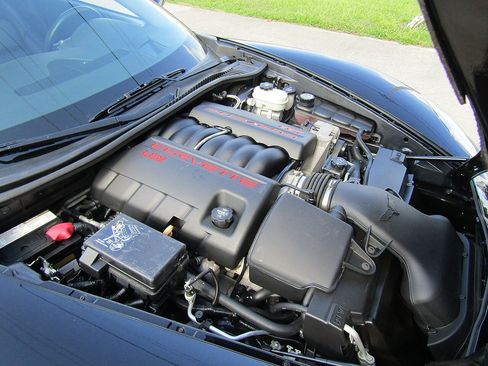 Used 2011 Chevrolet Corvette Grand Sport w/ Preferred Equipment Group RWD image 22