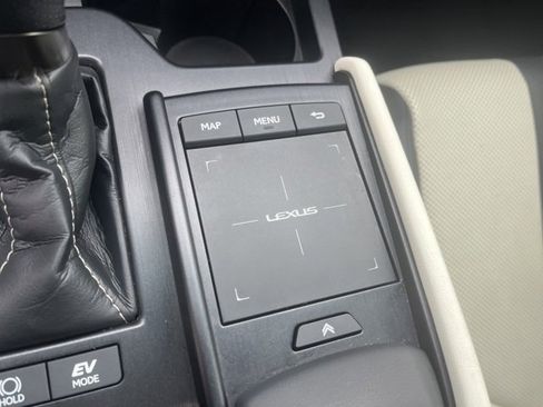 Used 2022 Lexus ES 300h F Sport image 25