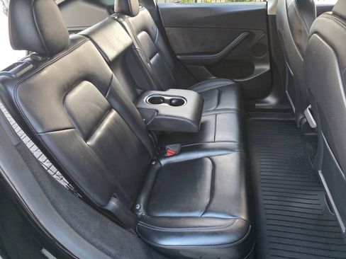 Used 2023 Tesla Model Y Long Range image 31