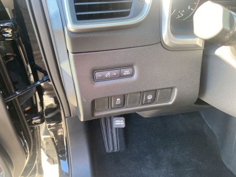 Used 2024 Nissan Murano SV image 16